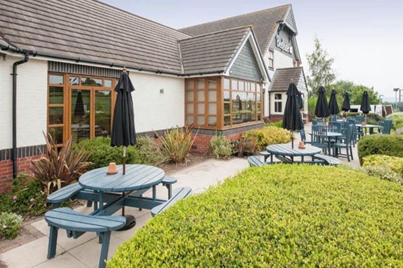 Premier Inn London 莱斯里普 外观 照片