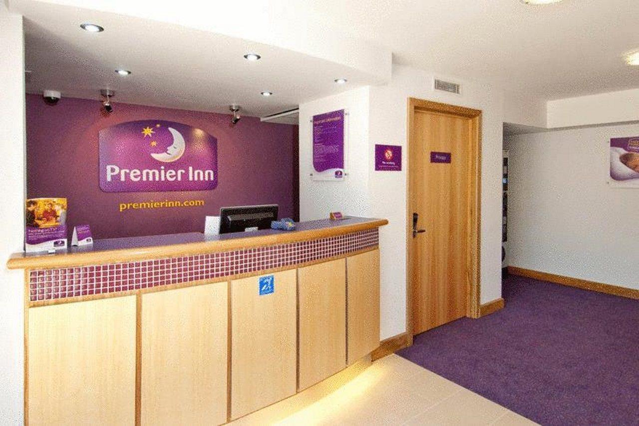 Premier Inn London 莱斯里普 外观 照片